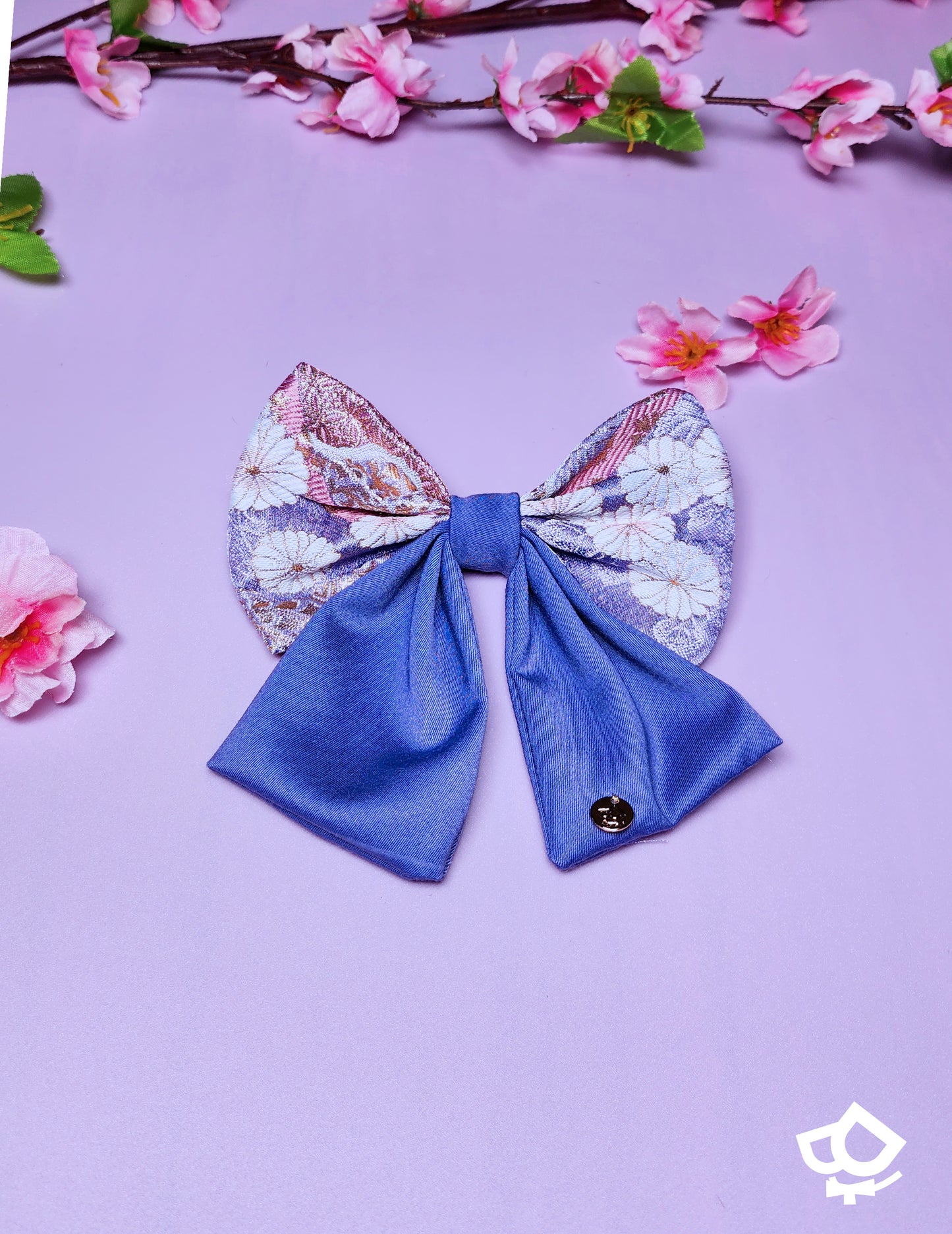 The royals bowtie